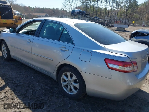 2011 Toyota Camry LE with VIN 4T1BF3EK4BU658432, listed as a IAAI auction lot 41950292 with 92,959 mi miles and . Bid and sale history available at carsss.com. Image 3.