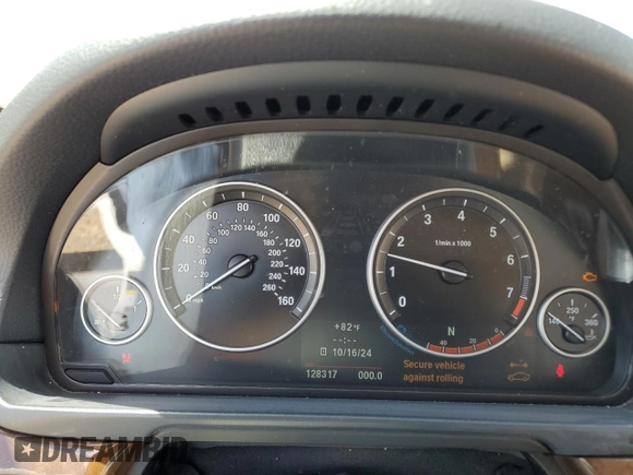 2013 BMW 5 Series 528i xDrive with VIN WBAXH5C59DD114263, listed as a Copart auction lot 56780425 with 128,317 mi miles and Clean title. Bid and sale history available at DreamBid. Image 9.