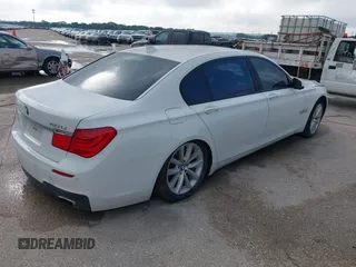 2012 BMW 7 Series 750Li с VIN WBAKB8C58CC963818, выставлен на аукционе IAAI как лот 42346005 с пробегом 189 995 миль миль и . История ставок и продаж доступна на DreamBid. Изображение 4.