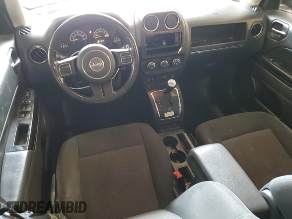 2014 Jeep Patriot Latitude with VIN 1C4NJPFB0ED890696, listed as a Copart auction lot 55581825 with 70,030 mi miles and Salvage title. Bid and sale history available at DreamBid. Image 8.