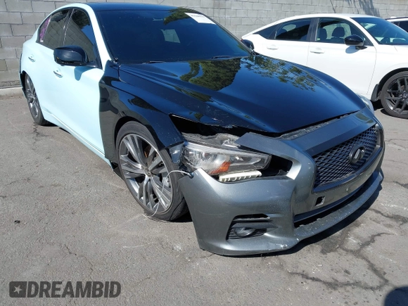 2020 Infiniti Q50 3.0t LUXE with VIN JN1EV7AP9LM207997, listed as a IAAI auction lot 41640527 with 70,351 mi miles. Bid and sale history available at carsss.com. Image 6.