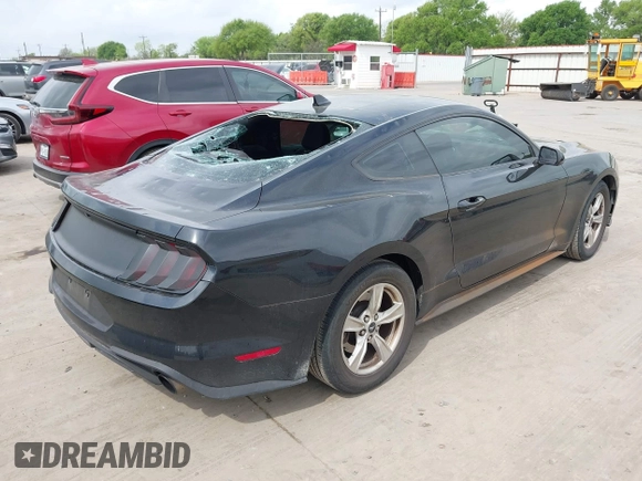 2020 Ford Mustang EcoBoost z VIN 1FA6P8TH6L5181768, wystawiony jako IAAI lot #41871296 z przebiegiem 55 131 mil mil oraz . Historia ofert i sprzedaży dostępna na DreamBid. Obrazek 4.