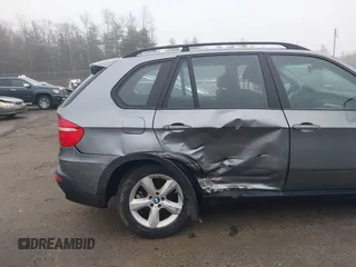 2008 BMW X5 3.0si with VIN 5UXFE43588L034447, listed as a IAAI auction lot 41892520 with 133,615 mi miles. Bid and sale history available at carsss.com. Image 6.