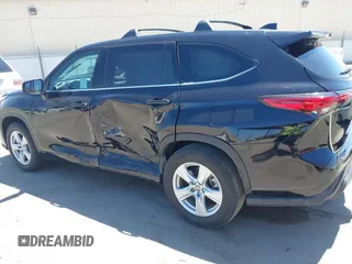 2021 Toyota Highlander L with VIN 5TDZZRAH9MS053319, listed as a IAAI auction lot 42478652 with 48,687 mi miles and . Bid and sale history available at DreamBid. Image 6.
