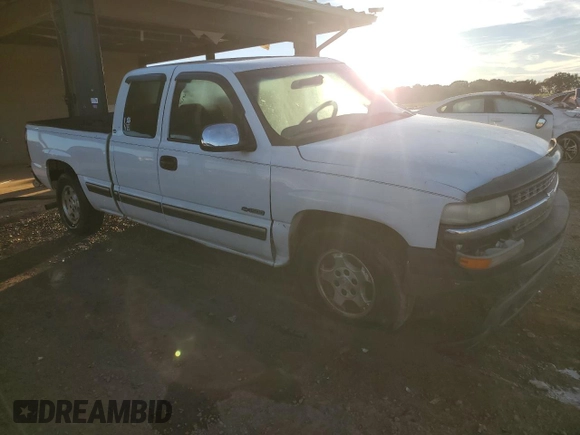 2000 Chevrolet Silverado 1500 with VIN 2GCEC19V6Y1333885, listed as a Copart auction lot 80429544 with 193,714 mi miles and Salvage Title. Bid and sale history available at carsss.com. Image 4.