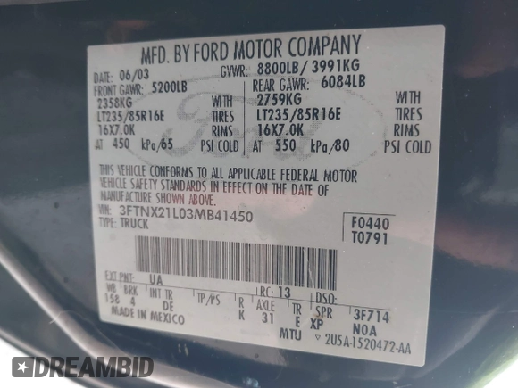 2003 Ford F-250 XL z VIN 3FTNX21L03MB41450, wystawiony jako IAAI lot #42512605 z przebiegiem 219 093 mil mil oraz . Historia ofert i sprzedaży dostępna na DreamBid. Obrazek 9.