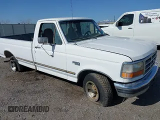 1996 Ford F-150 Special with VIN 1FTEF15NXTLB46794, listed as a IAAI auction lot 41979501 with 221,847 mi miles. Bid and sale history available at carsss.com. Image 1.