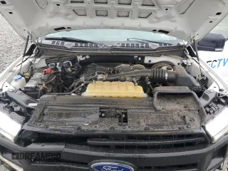 2019 Ford F-150 XL z VIN 1FTMF1CB4KKD65534, wystawiony jako Copart lot #45853215 z przebiegiem 95 872 mil mil oraz Czysty tytuł • Clean title. Historia ofert i sprzedaży dostępna na DreamBid. Obrazek 11.