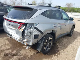 2024 Hyundai Tucson SEL with VIN 5NMJF3DE3RH323367, listed as a IAAI auction lot 42041725 with 4,923 mi miles. Bid and sale history available at carsss.com. Image 4.