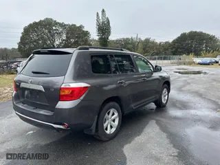 2009 Toyota Highlander with VIN JTEDS41A392074455, listed as a Copart auction lot 42421985 with 231,088 mi miles and Clean Title. Bid and sale history available at carsss.com. Image 4.
