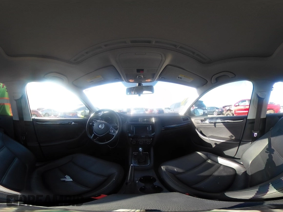 2017 Volkswagen Jetta SEL z VIN 3VWL17AJ0HM258163, wystawiony jako IAAI lot #41853477 z przebiegiem 48 243 mil mil oraz . Historia ofert i sprzedaży dostępna na DreamBid. Obrazek 18.