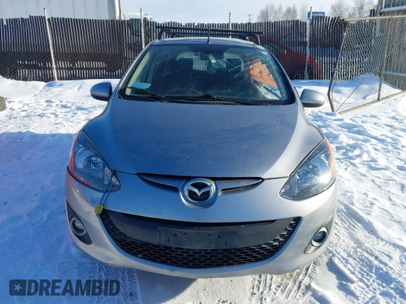 2013 Mazda 2 Touring z VIN JM1DE1LYXD0153291, wystawiony jako IAAI lot #41671574 z przebiegiem Nie podano mil oraz . Historia ofert i sprzedaży dostępna na DreamBid. Obrazek 11.