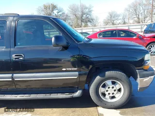 2003 Chevrolet Tahoe LS with VIN 1GNEC13V63R245581, listed as a IAAI auction lot 41599241 with 234,028 mi miles. Bid and sale history available at carsss.com. Image 20.