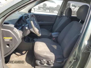 2006 Kia Sportage LX z VIN KNDJF724X67282904, wystawiony jako Copart lot #69264114 z przebiegiem 231 772 mil mil oraz Czysty tytuł • Clean title. Historia ofert i sprzedaży dostępna na DreamBid. Obrazek 7.