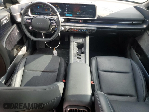 2023 Hyundai Ioniq 6 SEL z VIN KMHM34AA6PA053390, wystawiony jako Copart lot #55862745 z przebiegiem 19 613 mil mil oraz Szkoda całkowita • Salvage title. Historia ofert i sprzedaży dostępna na DreamBid. Obrazek 8.