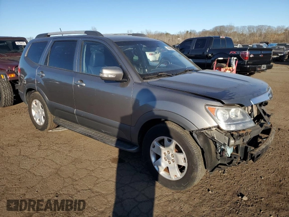 2009 Kia Borrego LX with VIN KNDJH741795017158, listed as a Copart auction lot 42489845 with 116,336 mi miles and Salvage Title. Bid and sale history available at DreamBid. Image 4.