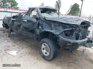 2014 Ram 2500 SLT with VIN 3C6UR5DL4EG272604, listed as a IAAI auction lot 41624504 with 1 mi miles. Bid and sale history available at carsss.com. Image 1.