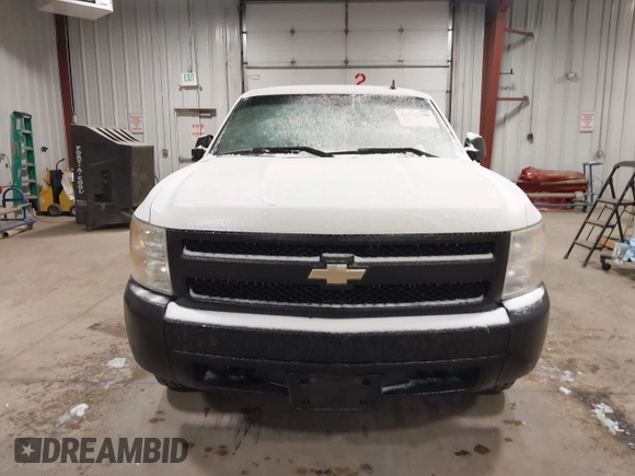 2008 Chevrolet Silverado 1500 Work Truck with VIN 1GCEK14C48Z215558, listed as a IAAI auction lot 41947700 with 147,591 mi miles. Bid and sale history available at carsss.com. Image 12.