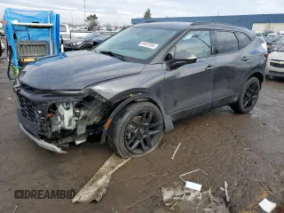 2021 Chevrolet Blazer LT z VIN 3GNKBCR47MS529803, wystawiony jako Copart lot #84497054 z przebiegiem 49 742 mil mil oraz Nie do naprawy • Non repairable. Historia ofert i sprzedaży dostępna na DreamBid. Obrazek 1.