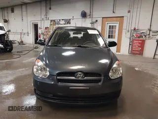 2008 Hyundai Accent GS z VIN KMHCM36CX8U083876, wystawiony jako IAAI lot #42254997 z przebiegiem 145 168 mil mil oraz . Historia ofert i sprzedaży dostępna na DreamBid. Obrazek 12.