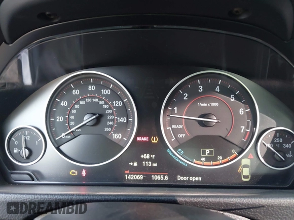 2015 BMW 4 Series 428i с VIN WBA3N3C52FK231502, выставлен на аукционе IAAI как лот 41879256 с пробегом 142 069 миль миль и . История ставок и продаж доступна на DreamBid. Изображение 7.