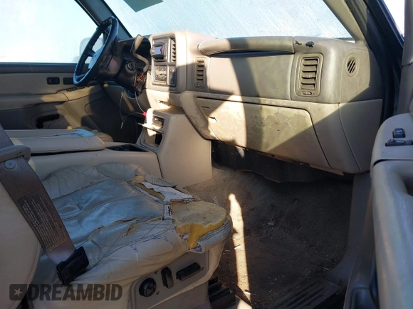 2001 Chevrolet Tahoe LT with VIN 1GNEC13T41J132352, listed as a IAAI auction lot 41490904 with Not provided miles and . Bid and sale history available at DreamBid. Image 5.