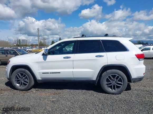 2017 Jeep Grand Cherokee Limited with VIN 1C4RJFBG9HC942799, listed as a IAAI auction lot 41900031 with 159,358 mi miles. Bid and sale history available at carsss.com. Image 14.