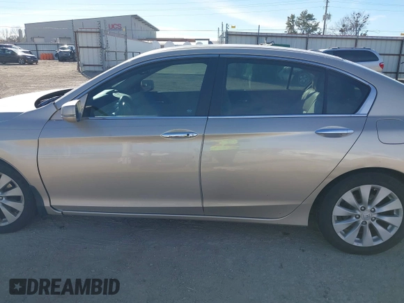 2013 Honda Accord Sdn EX-L with VIN 1HGCR2F88DA143534, listed as a IAAI auction lot 40962871 with 226,188 mi miles. Bid and sale history available at carsss.com. Image 14.