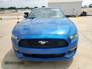 2017 Ford Mustang V6 z VIN 1FA6P8AM3H5339037, wystawiony jako Copart lot #54262685 z przebiegiem 106 367 mil mil oraz Czysty tytuł • Clean title. Historia ofert i sprzedaży dostępna na DreamBid. Obrazek 5.