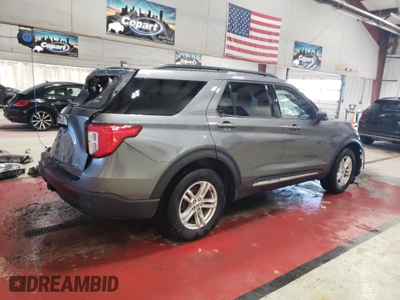 2022 Ford Explorer XLT z VIN 1FMSK8DH7NGB88592, wystawiony jako Copart lot #50787265 z przebiegiem 51 701 mil mil oraz Szkoda całkowita • Salvage title. Historia ofert i sprzedaży dostępna na DreamBid. Obrazek 3.