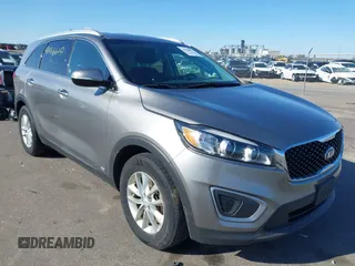 2016 Kia Sorento LX with VIN 5XYPGDA58GG178903, listed as a IAAI auction lot 41968619 with 146,853 mi miles. Bid and sale history available at carsss.com. Image 1.