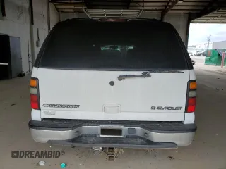 2004 Chevrolet Suburban LS with VIN 1GNFK16Z04J178577, listed as a Copart auction lot 47387085 with 218,227 mi miles and Salvage Title. Bid and sale history available at carsss.com. Image 6.