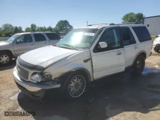 1999 Ford Expedition XLT with VIN 1FMRU17L8XLC27068, listed as a Copart auction lot 52608145 with 0 mi miles and Salvage Title. Bid and sale history available at carsss.com. Image 1.