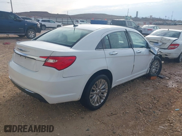 2012 Chrysler 200 Limited with VIN 1C3CCBCGXCN205796, listed as a IAAI auction lot 41482975 with 230,178 mi miles. Bid and sale history available at carsss.com. Image 4.