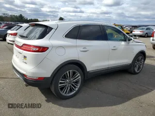 2015 Lincoln MKC z VIN 5LMTJ2AHXFUJ41226, wystawiony jako Copart lot #53430915 z przebiegiem 79 737 mil mil oraz Szkoda całkowita • Salvage title. Historia ofert i sprzedaży dostępna na DreamBid. Obrazek 3.
