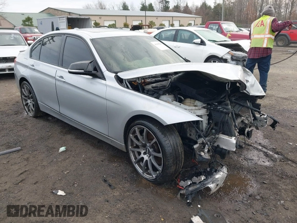 2013 BMW 3 Series 335i xDrive with VIN WBA3B9G52DNR90099, listed as a IAAI auction lot 41195265 with 116,320 mi miles and . Bid and sale history available at DreamBid. Image 1.