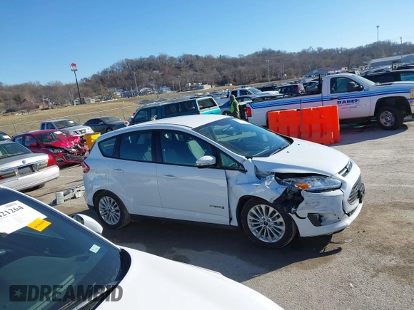 2017 Ford C-Max SE with VIN 1FADP5AU0HL117265, listed as a IAAI auction lot 41413374 with 64,660 mi miles. Bid and sale history available at carsss.com. Image 13.