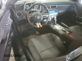 2010 Chevrolet Camaro 1LT z VIN 2G1FB1EV4A9191520, wystawiony jako Copart lot #56195245 z przebiegiem 132 883 mil mil oraz Czysty tytuł • Clean title. Historia ofert i sprzedaży dostępna na DreamBid. Obrazek 8.