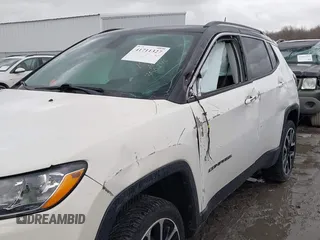 2018 Jeep Compass Limited with VIN 3C4NJDCBXJT350246, listed as a IAAI auction lot 41711327 with 112,364 mi miles. Bid and sale history available at carsss.com. Image 6.