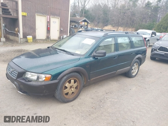 2002 Volvo V70 with VIN YV1SZ58D921077492, listed as a IAAI auction lot 42053894 with 167,887 mi miles and . Bid and sale history available at DreamBid. Image 2.