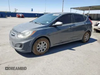 2012 Hyundai Accent GS z VIN KMHCT5AE4CU023012, wystawiony jako Copart lot #57890195 z przebiegiem 29 759 mil mil oraz Czysty tytuł • Clean title. Historia ofert i sprzedaży dostępna na DreamBid. Obrazek 1.