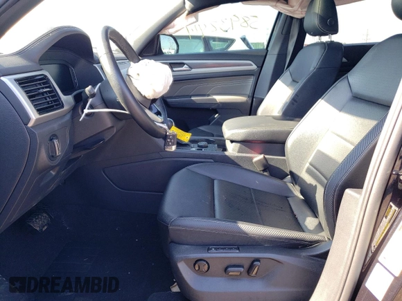 2021 Volkswagen Atlas SEL with VIN 1V2BE2CA2MC227512, listed as a Copart auction lot 71352354 with 34,240 mi miles and Non repairable. Bid and sale history available at DreamBid. Image 7.