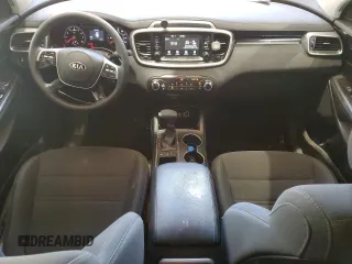 2020 Kia Sorento LX V6 with VIN 5XYPGDA53LG631156, listed as a Copart auction lot 44070025 with 114,084 mi miles and Salvage Title. Bid and sale history available at carsss.com. Image 8.