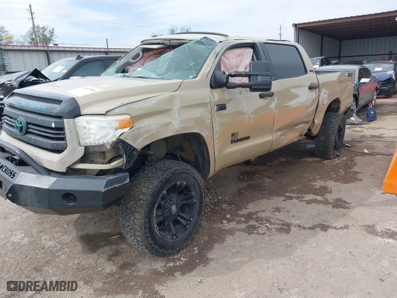 2017 Toyota Tundra 4WD SR5 with VIN 5TFDW5F16HX631528, listed as a IAAI auction lot 41829506 with 0 mi miles. Bid and sale history available at carsss.com. Image 17.
