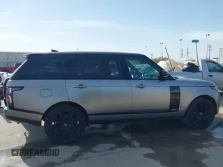 2018 Land Rover Range Rover z VIN SALGS5RE5JA393311, wystawiony jako IAAI lot #41827217 z przebiegiem 62 763 mil mil oraz . Historia ofert i sprzedaży dostępna na DreamBid. Obrazek 13.