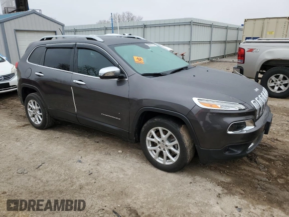 2018 Jeep Cherokee Latitude Plus with VIN 1C4PJLLB7JD584059, listed as a Copart auction lot 43655725 with 30,318 mi miles and Salvage Title. Bid and sale history available at DreamBid. Image 4.