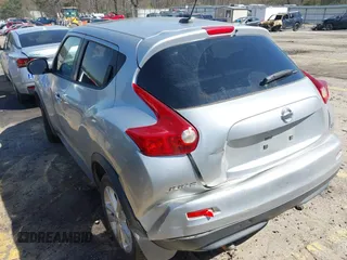 2011 Nissan Juke SV with VIN JN8AF5MR8BT018745, listed as a IAAI auction lot 41882712 with 120,827 mi miles and . Bid and sale history available at carsss.com. Image 3.