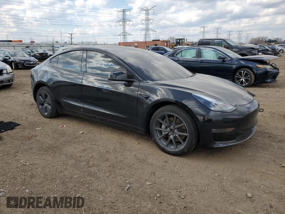 2022 Tesla Model 3 Long Range z VIN 5YJ3E1EB9NF134819, wystawiony jako Copart lot #49639365 z przebiegiem 49 245 mil mil oraz Szkoda całkowita • Salvage title. Historia ofert i sprzedaży dostępna na DreamBid. Obrazek 4.
