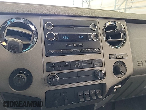 2015 Ford F-250 Lariat with VIN 1FT7W2BT9FEA81043, listed as a IAAI auction lot 42620986 with 132,314 mi miles and . Bid and sale history available at DreamBid. Image 16.