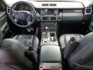 2011 Land Rover Range Rover SC Autobiography z VIN SALMP1E43BA350615, wystawiony jako Copart lot #55450564 z przebiegiem 105 266 mil mil oraz Szkoda całkowita • Salvage title. Historia ofert i sprzedaży dostępna na DreamBid. Obrazek 8.